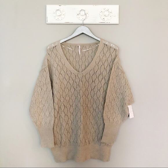 Free People Say Hello Oversized Knit Tunic Sweater Tan NEW - Picture 1 of 9